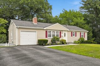 9 Park Ave, Framingham, MA 01701