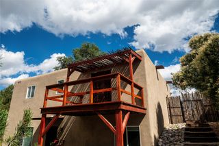 2070 Calle Contento, Santa Fe, NM 87505