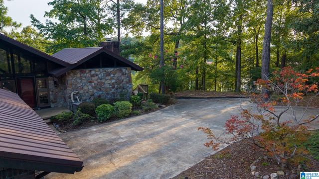 740 LAKE FRONT DRIVE, Talladega, AL 35160