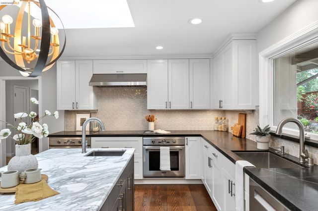 261 Silverado CT, Oakland, CA 94605