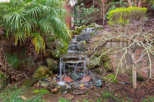 261 Silverado CT, Oakland, CA 94605