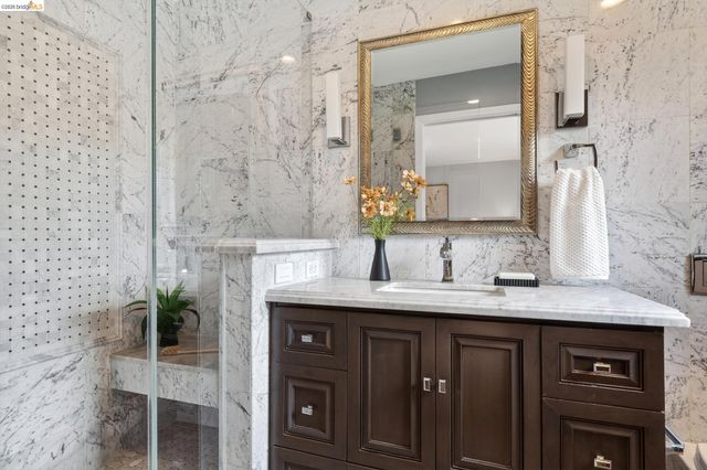 261 Silverado CT, Oakland, CA 94605