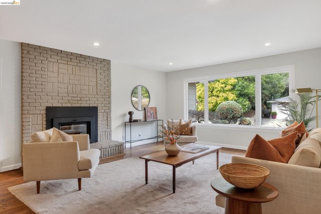 261 Silverado CT, Oakland, CA 94605