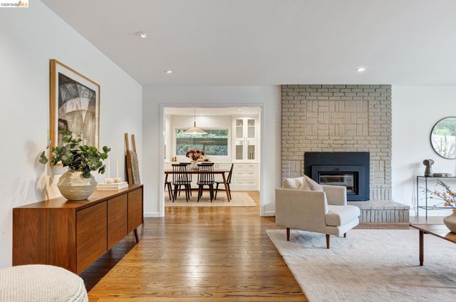 261 Silverado CT, Oakland, CA 94605