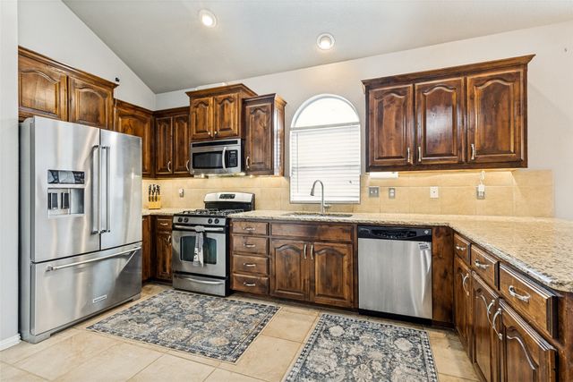 2612 Twinflower Drive, Fort Worth, TX 76244