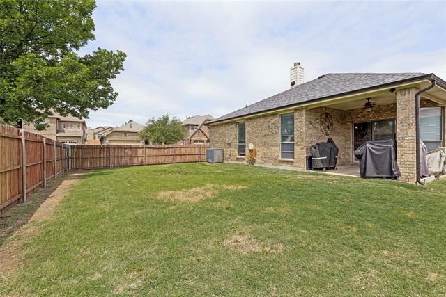 2612 Twinflower Drive, Fort Worth, TX 76244