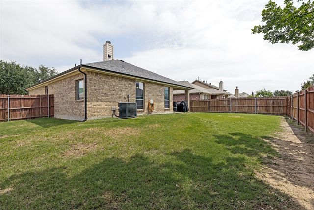 2612 Twinflower Drive, Fort Worth, TX 76244