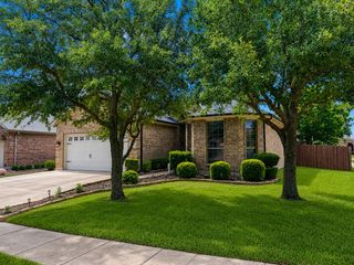 2612 Twinflower Drive, Fort Worth, TX 76244