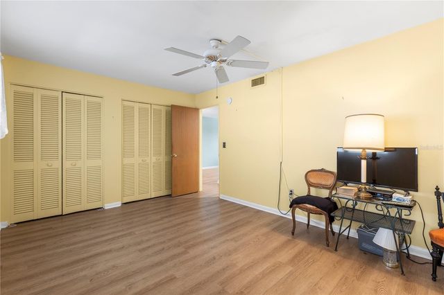 6000 20TH STREET N 123, St Petersburg, FL 33714