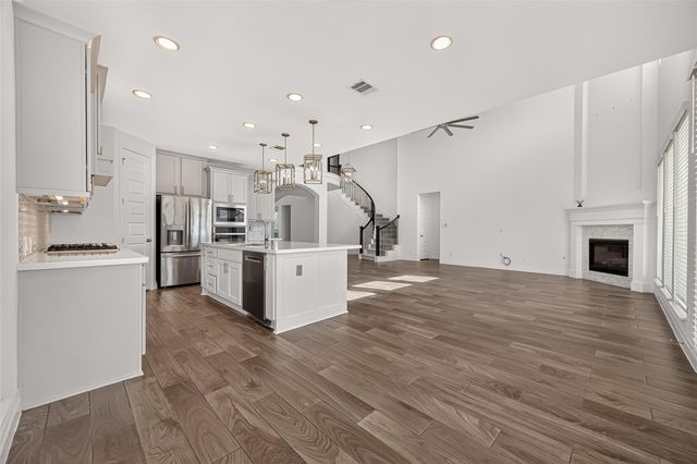 25109 Pinebrook Grove Lane, Tomball, TX 77375