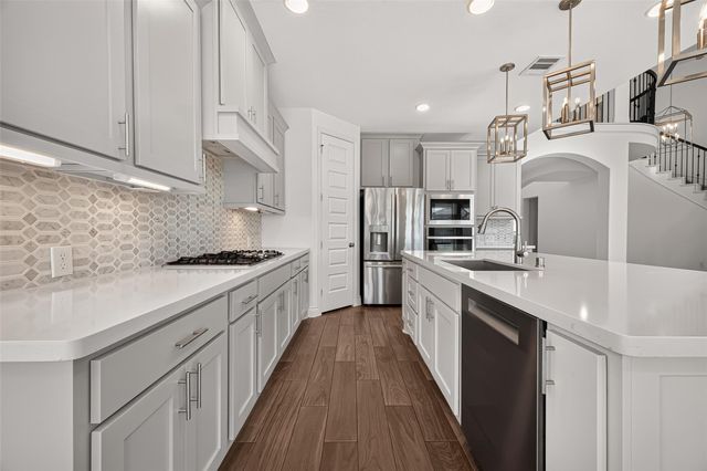 25109 Pinebrook Grove Lane, Tomball, TX 77375