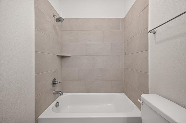 25109 Pinebrook Grove Lane, Tomball, TX 77375