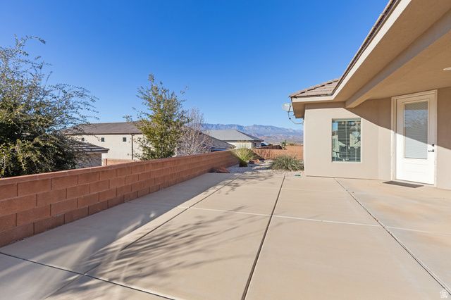 2892 S 3300 W, Hurricane, UT 84737