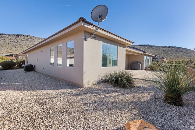 2892 S 3300 W, Hurricane, UT 84737