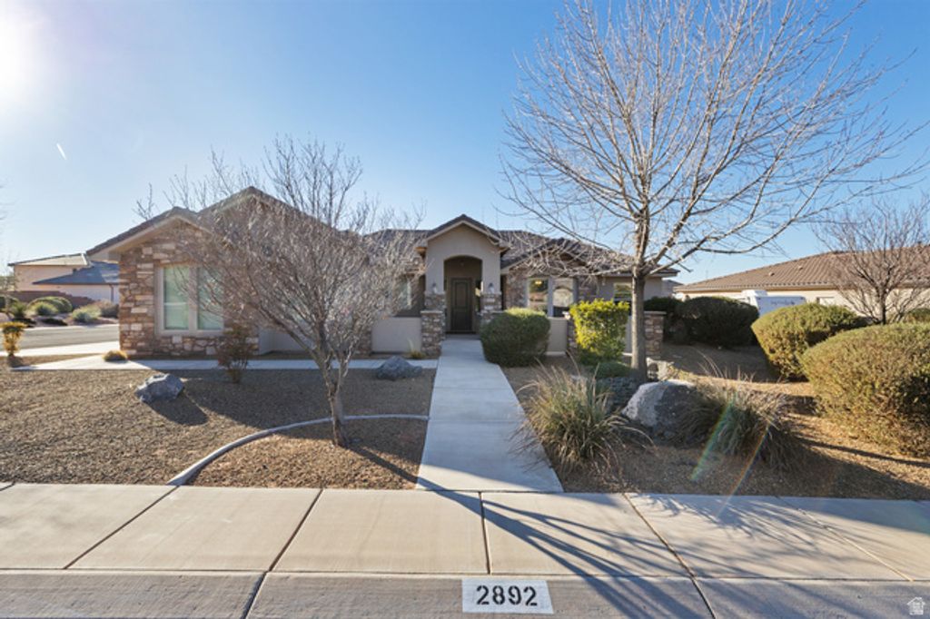 2892 S 3300 W, Hurricane, UT 84737