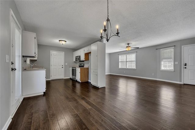 15 Autumn Ridge Drive, Euharlee, GA 30145