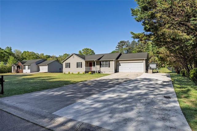 15 Autumn Ridge Drive, Euharlee, GA 30145