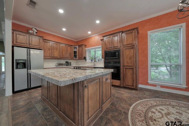 3606 Brookview Court, Tyler, TX 75707