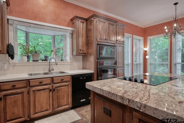 3606 Brookview Court, Tyler, TX 75707
