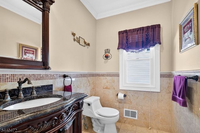 123 Gibson Blvd, Clark Twp., NJ 07066