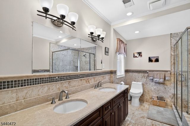 123 Gibson Blvd, Clark Twp., NJ 07066