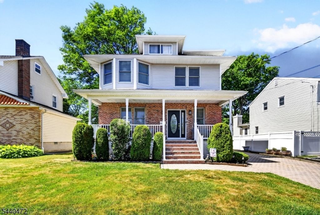 123 Gibson Blvd, Clark Twp., NJ 07066