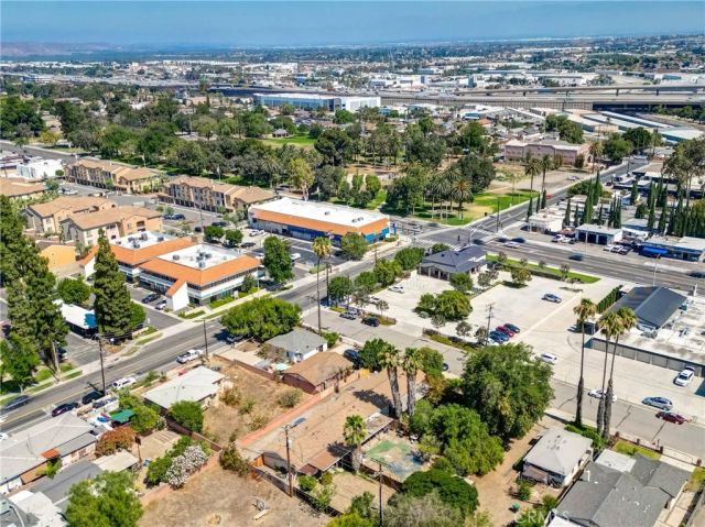1106 E 7th, Corona, CA 92879