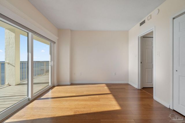 615 Bayshore Dr 806, Pensacola, FL 32507