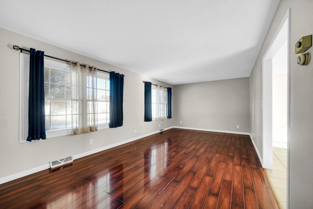 1006 W 21st Street, La Porte, IN 46350