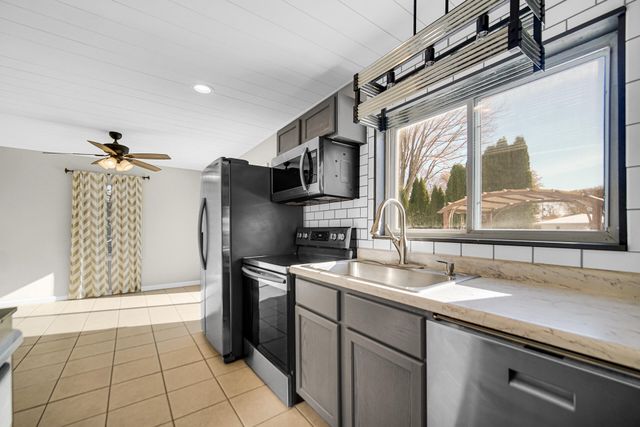 1006 W 21st Street, La Porte, IN 46350