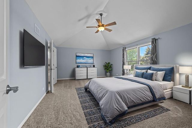 948 Bluestem Drive, Geneva, IL 60134