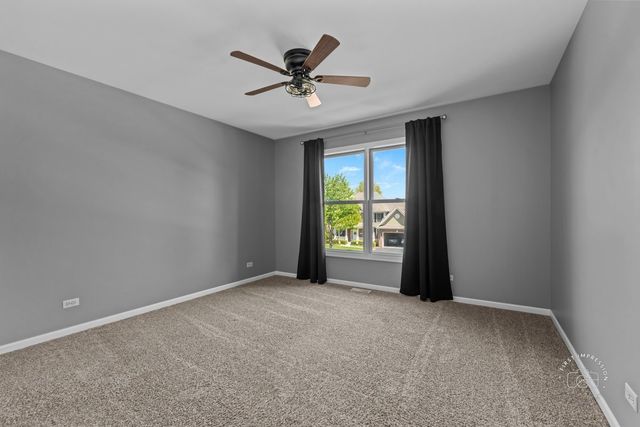 948 Bluestem Drive, Geneva, IL 60134