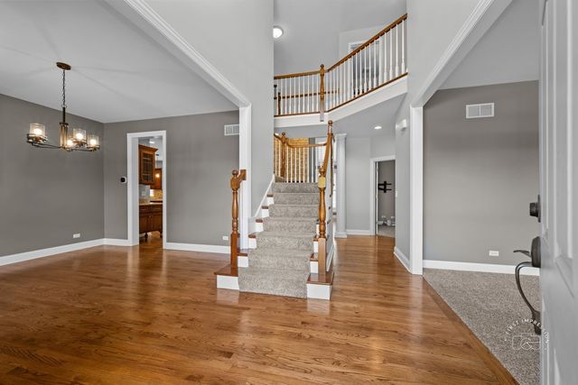 948 Bluestem Drive, Geneva, IL 60134