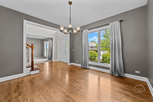 948 Bluestem Drive, Geneva, IL 60134