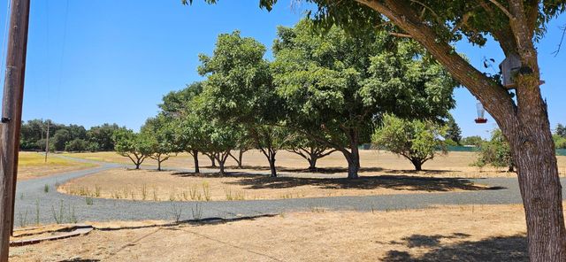 20822 Disch Rd, Lockeford, CA 95237