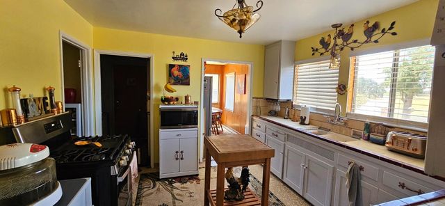 20822 Disch Rd, Lockeford, CA 95237