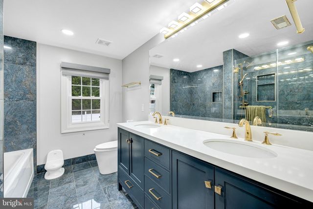 10904 GAINSBOROUGH RD, Potomac, MD 20854