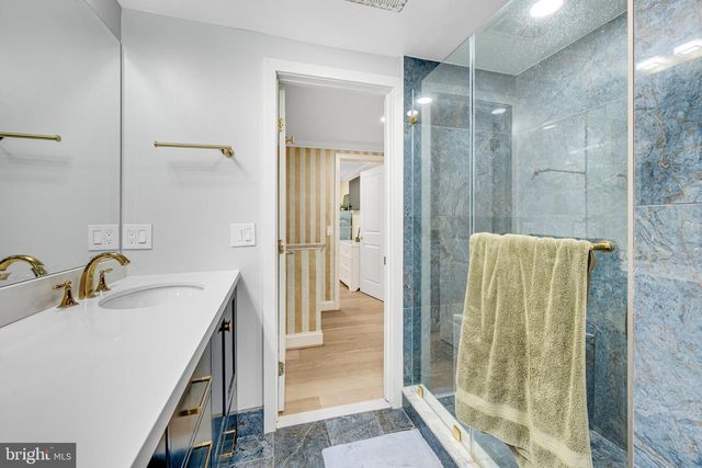 10904 GAINSBOROUGH RD, Potomac, MD 20854