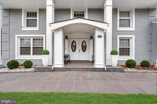 10904 GAINSBOROUGH RD, Potomac, MD 20854