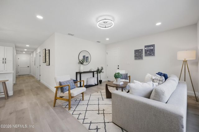 4646 HUNT Street, Jacksonville, FL 32254