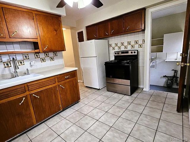 17637 Prospect Street, Melvindale, MI 48122