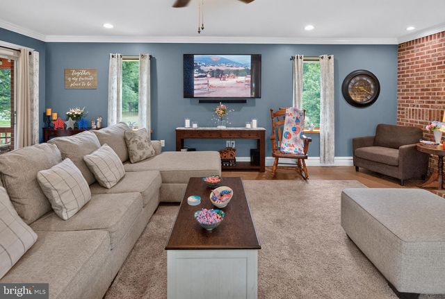 68 NEW RD, Southampton, PA 18966