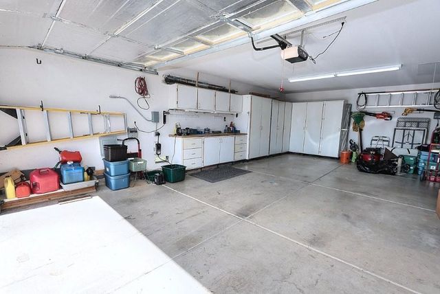 8205 MADRONE St, Elverta, CA 95626
