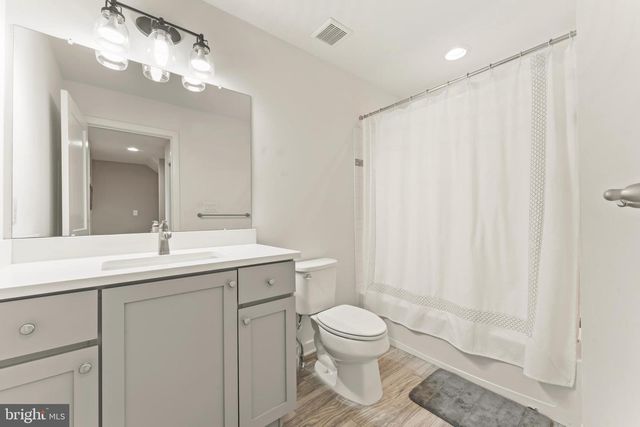 8 SIENNA PL, Feasterville Trevose, PA 19053