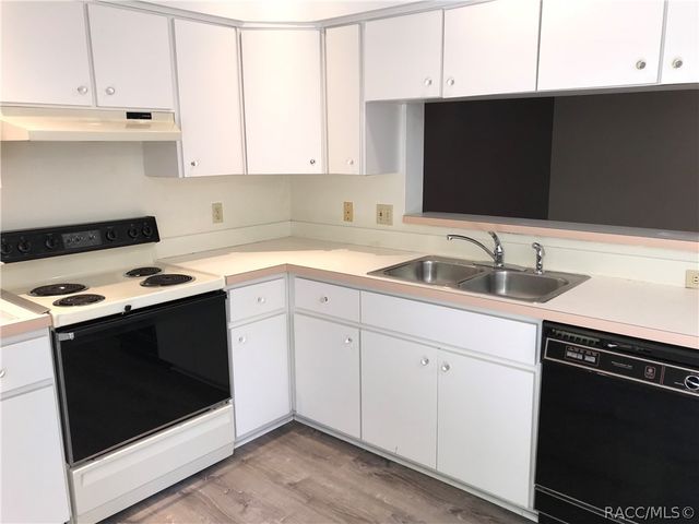 11055 W Harbor Watch Loop, Crystal River, FL 34428