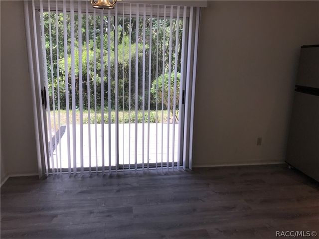 11055 W Harbor Watch Loop, Crystal River, FL 34428