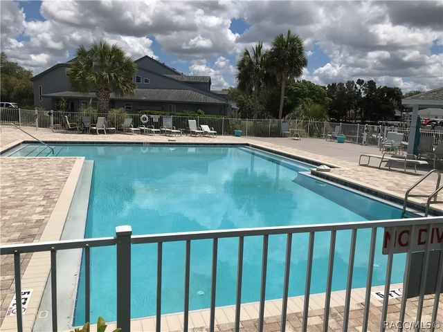 11055 W Harbor Watch Loop, Crystal River, FL 34428