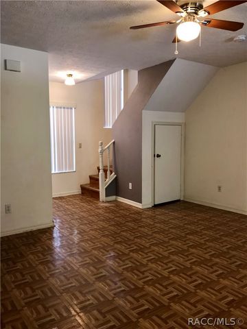 11055 W Harbor Watch Loop, Crystal River, FL 34428