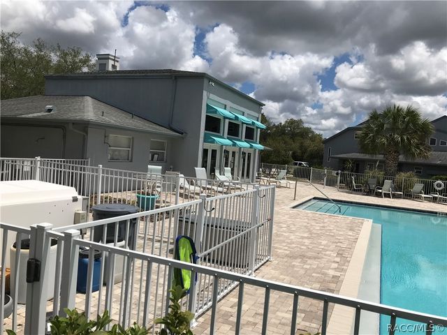 11055 W Harbor Watch Loop, Crystal River, FL 34428