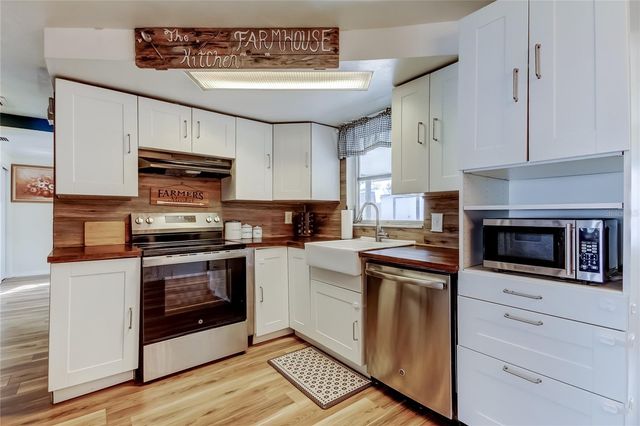 3142 MERITA DRIVE, Holiday, FL 34691